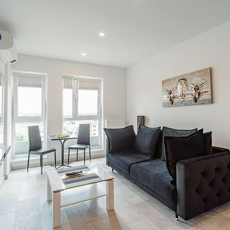Cozy Penthousestudio Cityview W12 Bukares Bagian luar foto
