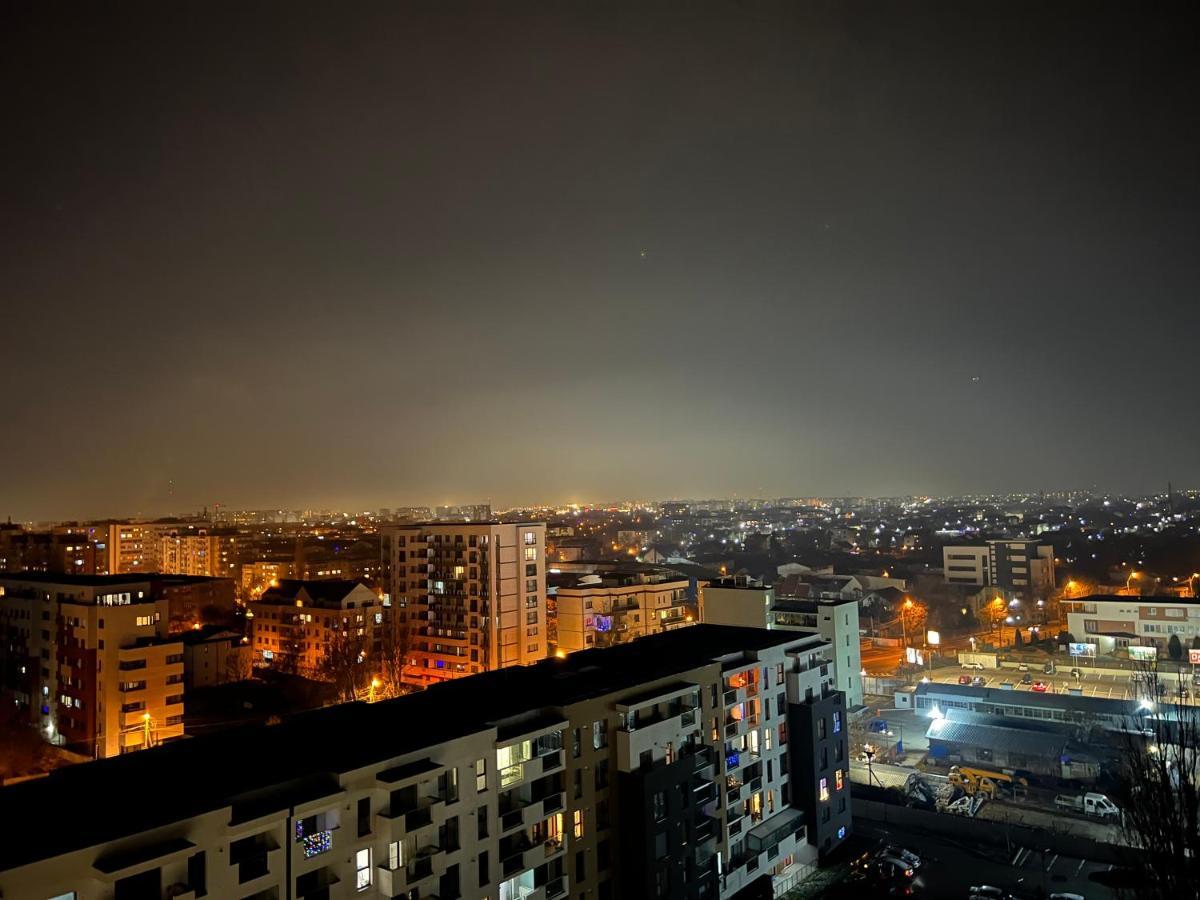 Cozy Penthousestudio Cityview W12 Bukares Bagian luar foto