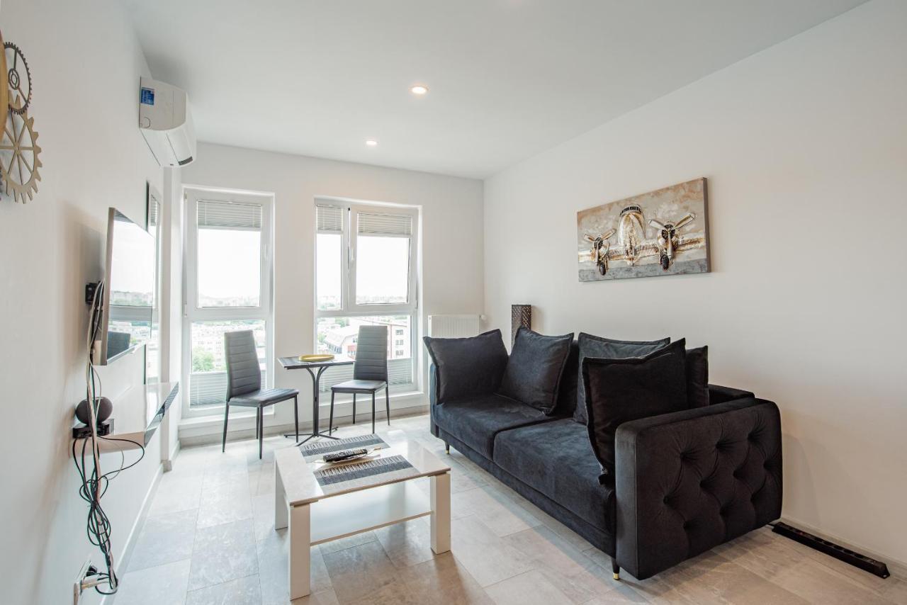 Cozy Penthousestudio Cityview W12 Bukares Bagian luar foto