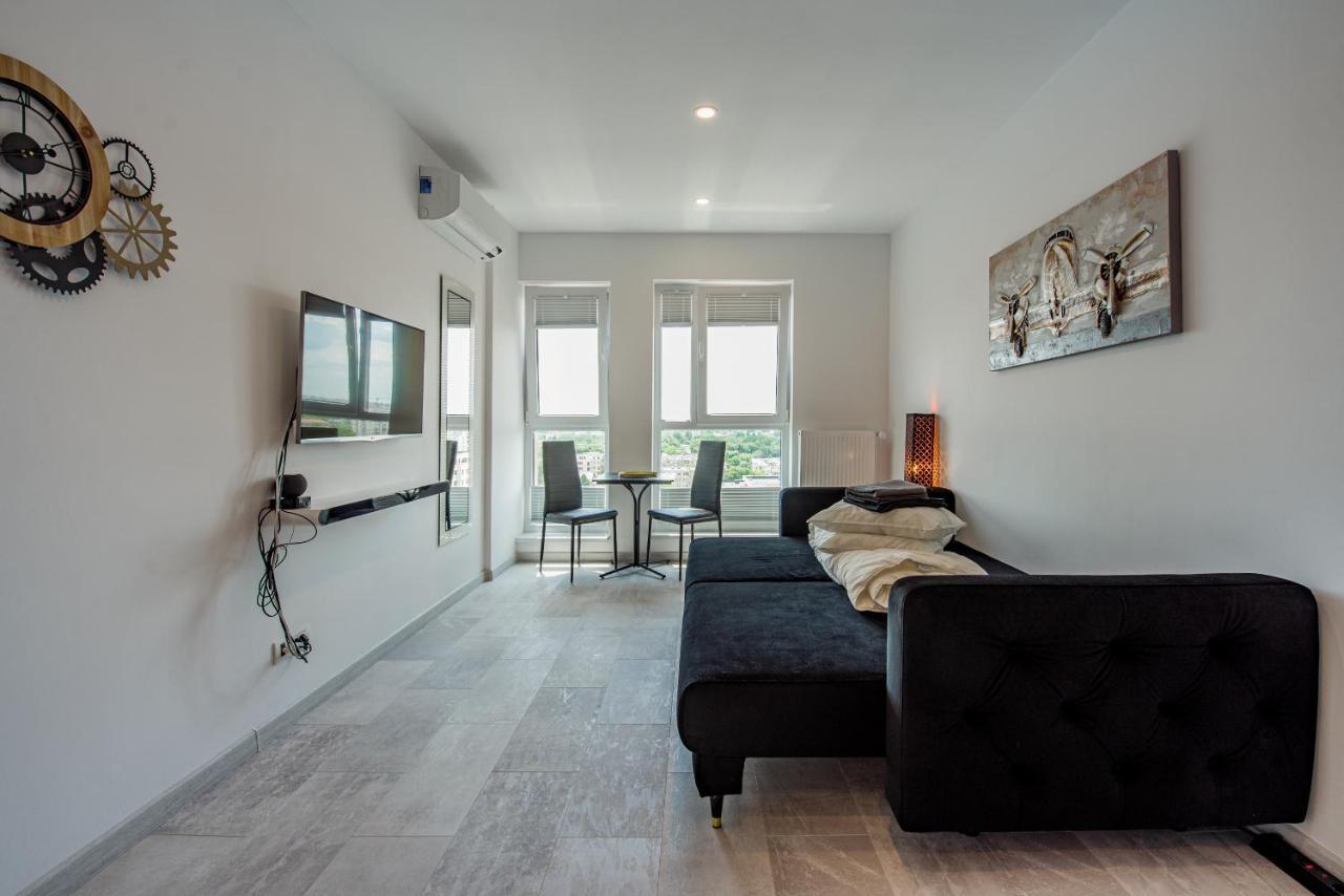 Cozy Penthousestudio Cityview W12 Bukares Bagian luar foto