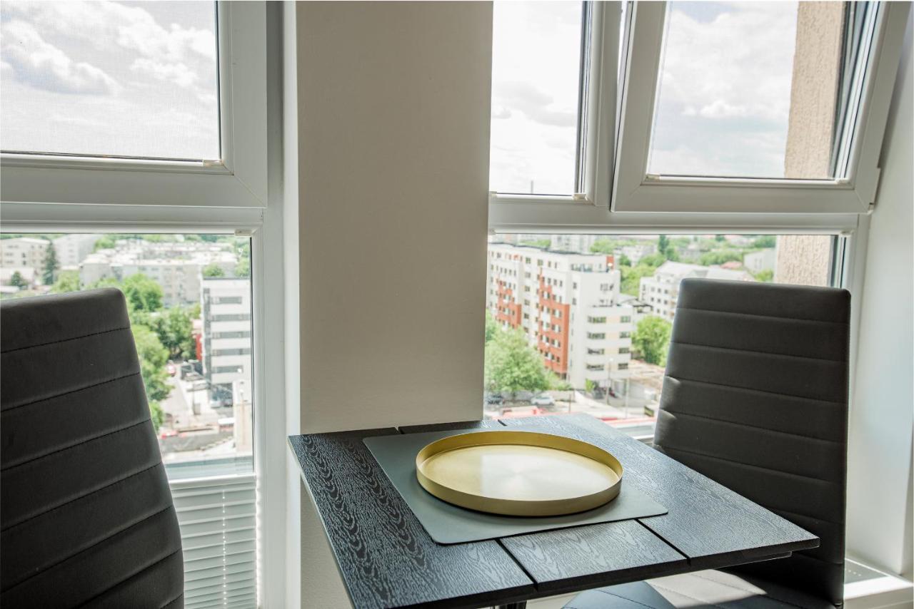 Cozy Penthousestudio Cityview W12 Bukares Bagian luar foto